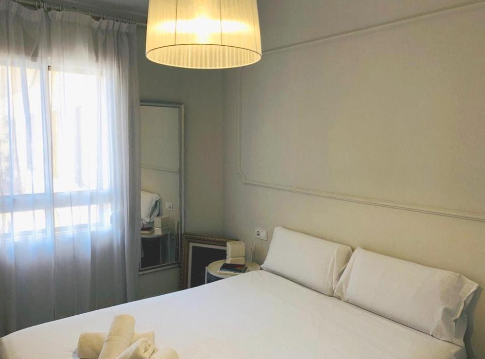 Apartamento A 50 Metros De La Playa Malagueta Con Vistas Al Mar Málaga Kültér fotó