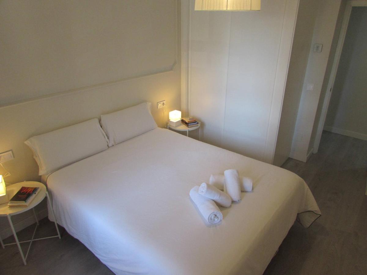 Apartamento A 50 Metros De La Playa Malagueta Con Vistas Al Mar Málaga Kültér fotó