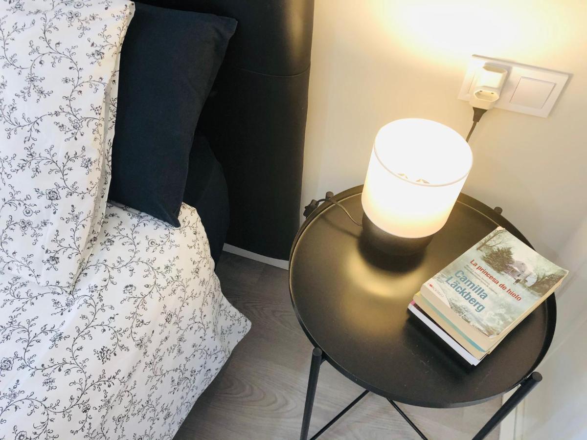 Apartamento A 50 Metros De La Playa Malagueta Con Vistas Al Mar Málaga Kültér fotó